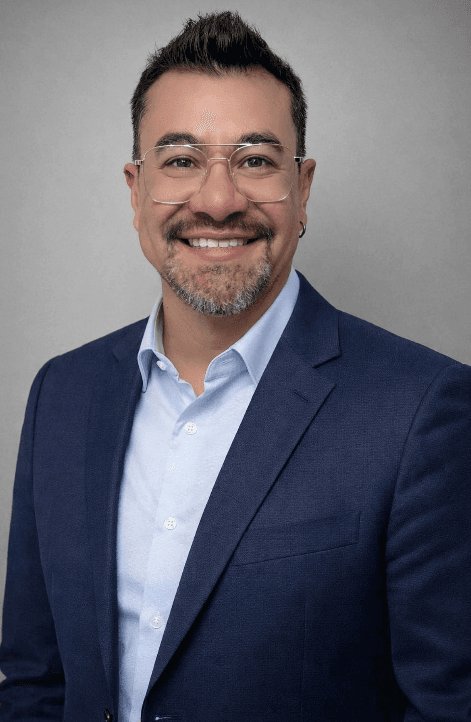 Alberto Bárcenas — Fundador y Director Comercial de BLAV
